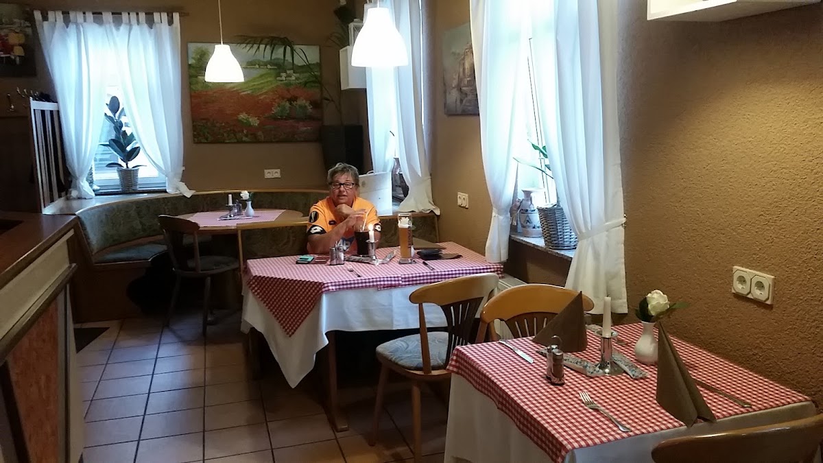 Pizzeria Tre Stelle da Toni, Restaurant in Münzenberg