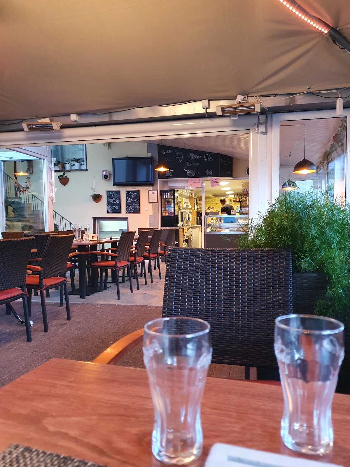 Pizzeria u. Eiscafé Piccolo, Pizzeria in Reichelsheim (Odenwald)