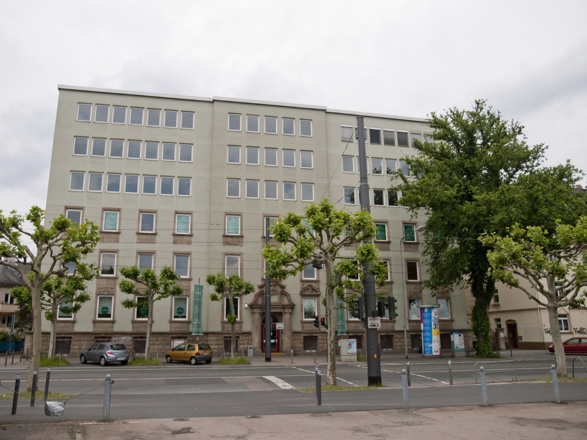 Rackow-Schulen Frankfurt, Schule in Frankfurt am Main