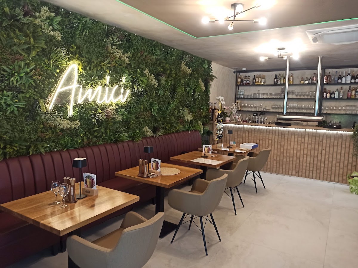 Restaurant Eiscafé Amici, Restaurant in Seligenstadt – Foto 1 von 1