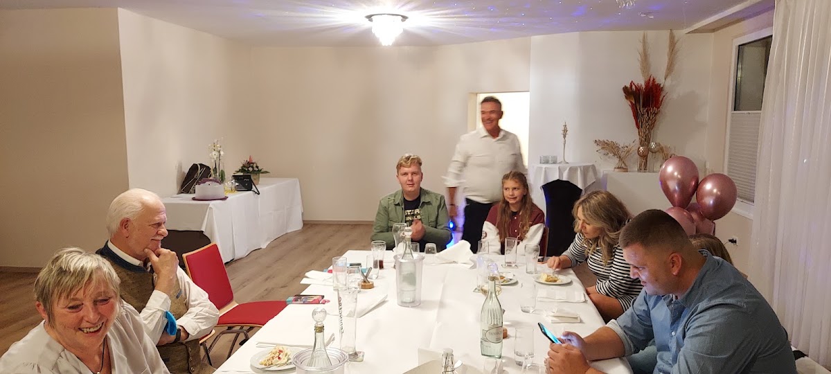 Restaurant Westerbachhalle Eschborn, Restaurant in Eschborn – Foto 1 von 1
