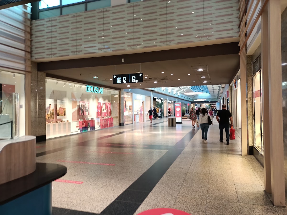 Rhein-Neckar-Zentrum, Einkaufszentrum in Viernheim