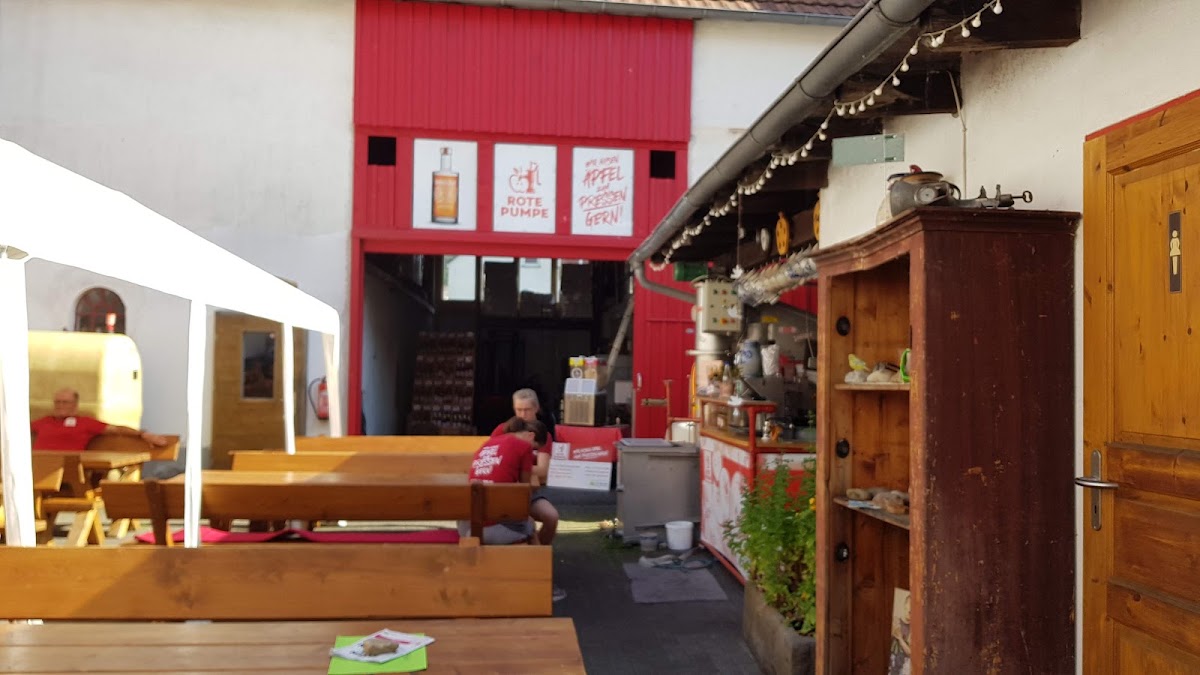 Rote-Pumpe Straußwirtschaft, Restaurant in Bad Nauheim – Foto 1 von 1