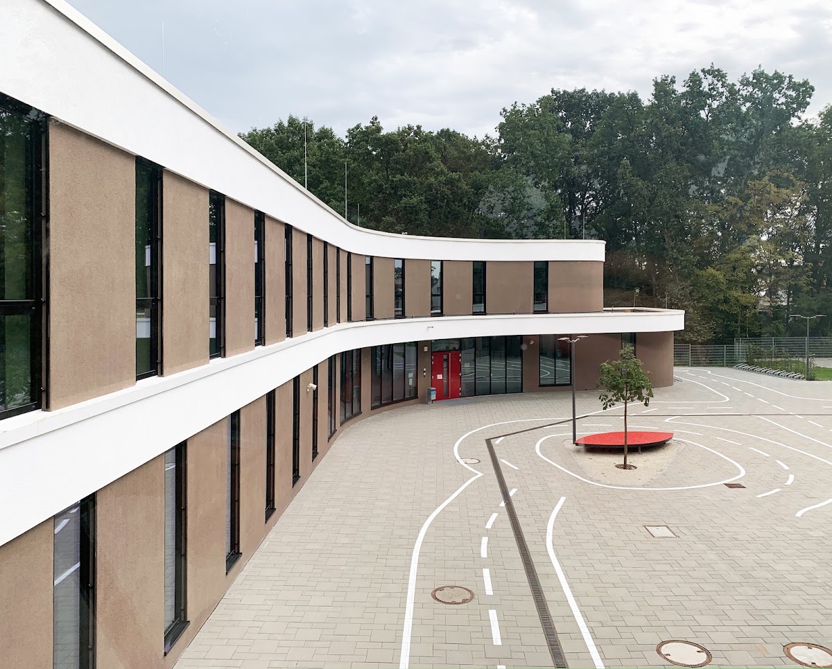 Rote Warte Schule, Schule in Mühlheim am Main
