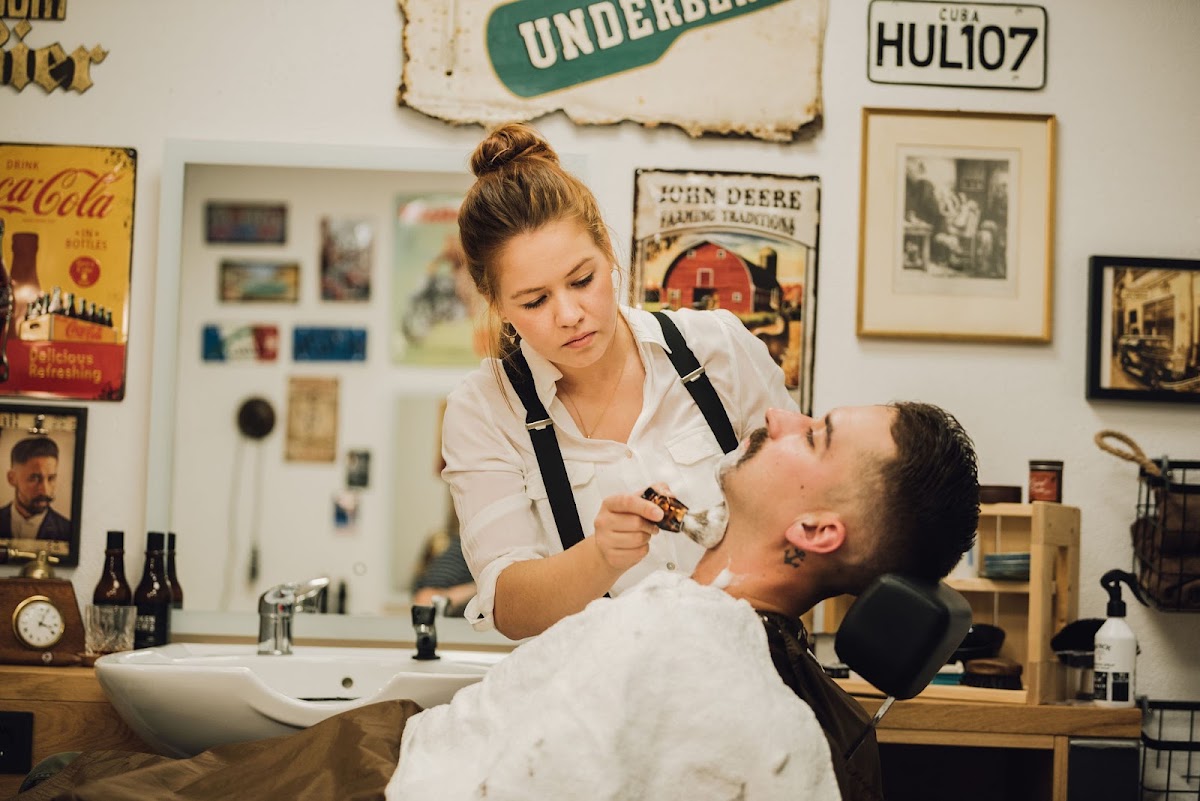 Salon Fels, Friseur in Gorxheimertal