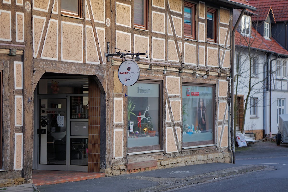 Salon Kaiserschnitt Friseursalon, Friseur in Calden