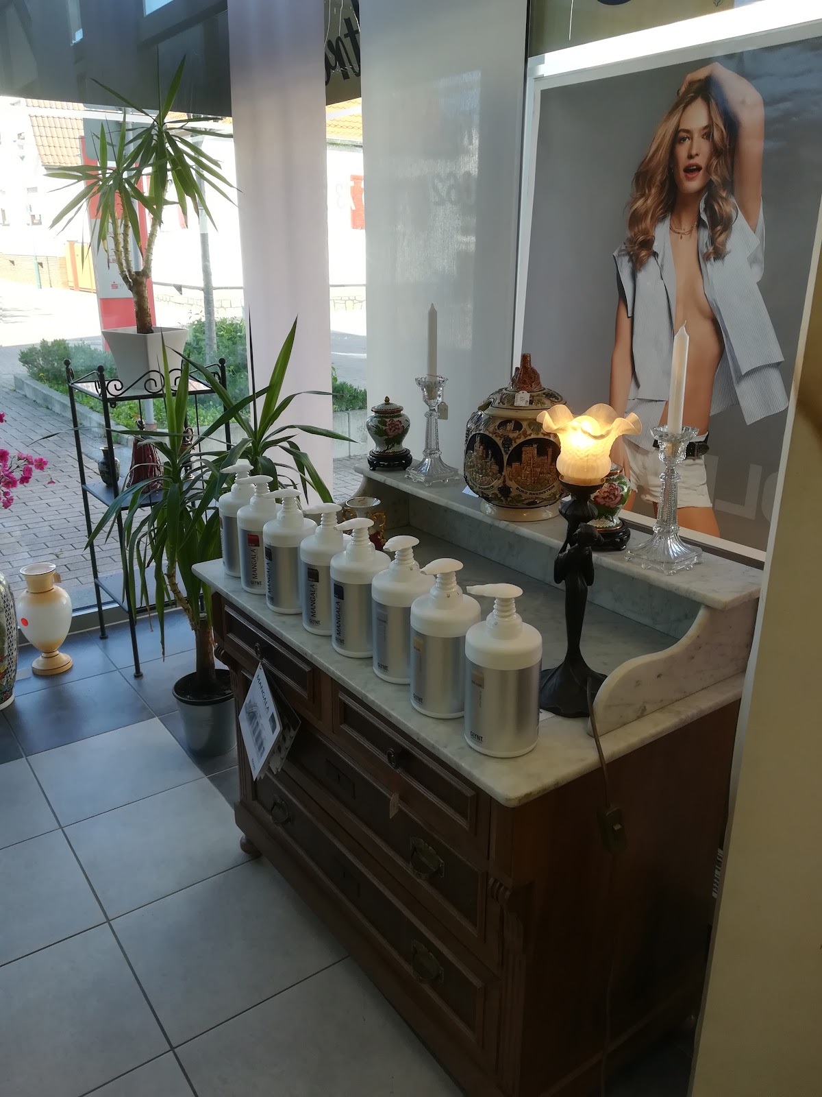 Salon Pedro Blas, Friseur in Einhausen