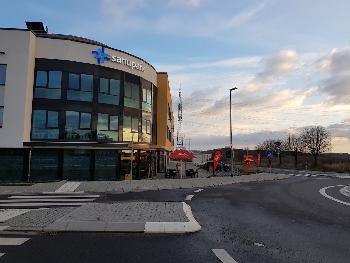 SANUPARK – ÄRZTEZENTRUM RHEIN-MAIN, Zahnarzt in Hochheim am Main