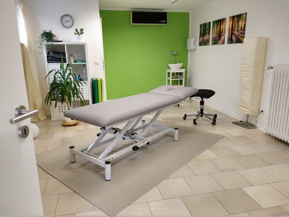 Sara Mertz - Physio, Cranio und Manuelle Therapie, Physiotherapie in Trebur