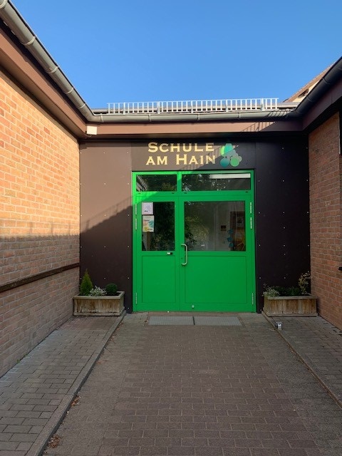 Schule am Hain, Schule in Gründau