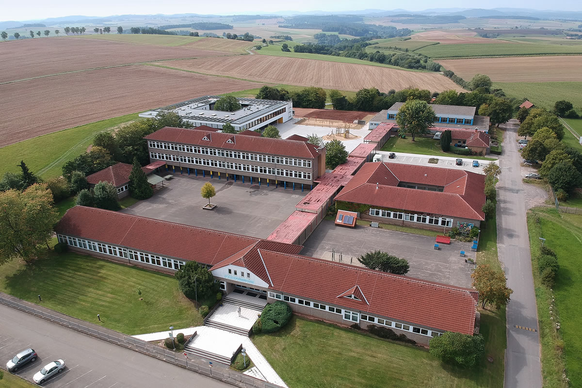 Schulzentrum an der Warte, Schule in Waldeck