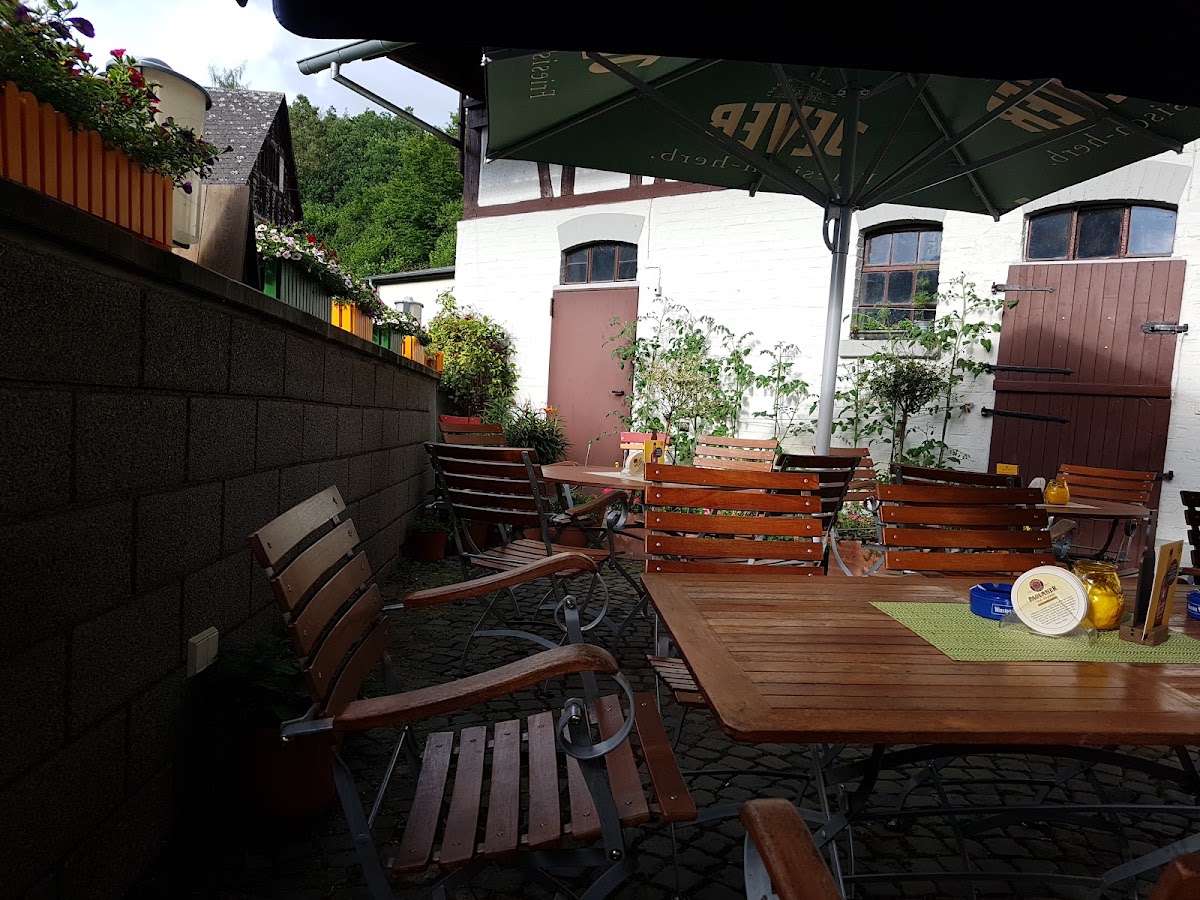Solmser Hof Inh. Bettina Paal, Restaurant in Schöffengrund