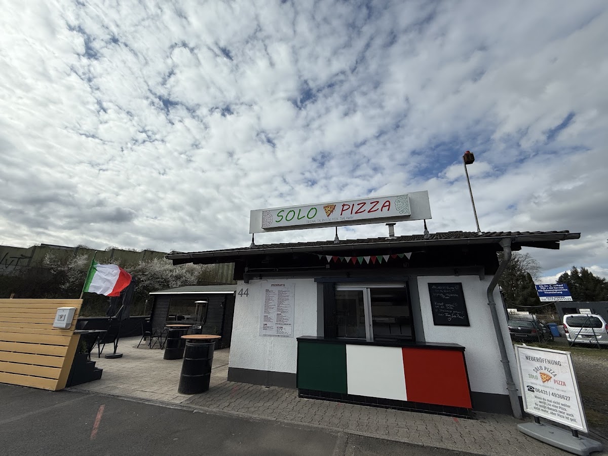 Solo Pizza - Orginal Italienische Pizza - Take Away, Pizzeria in Elz
