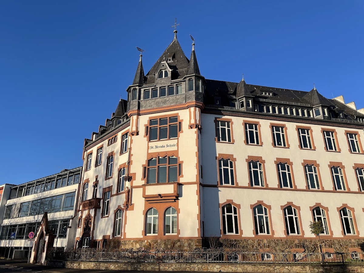 St.-Ursula-Schule, Schule in Geisenheim
