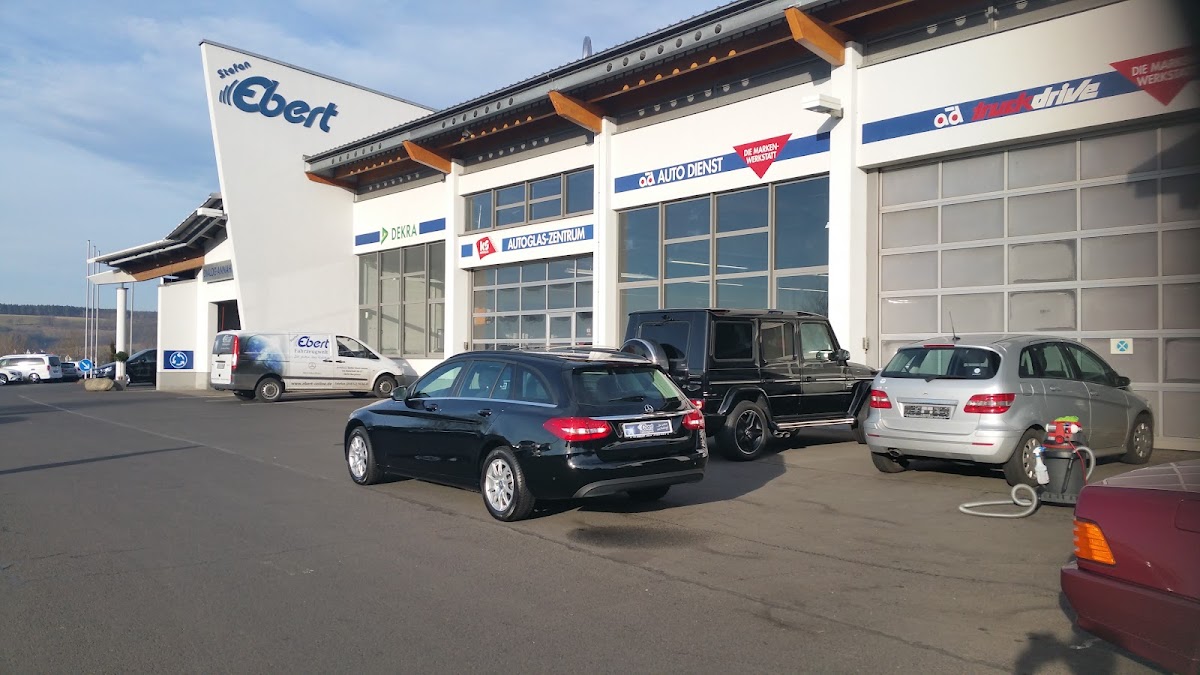 Stefan Ebert GmbH, Autohaus in Burghaun