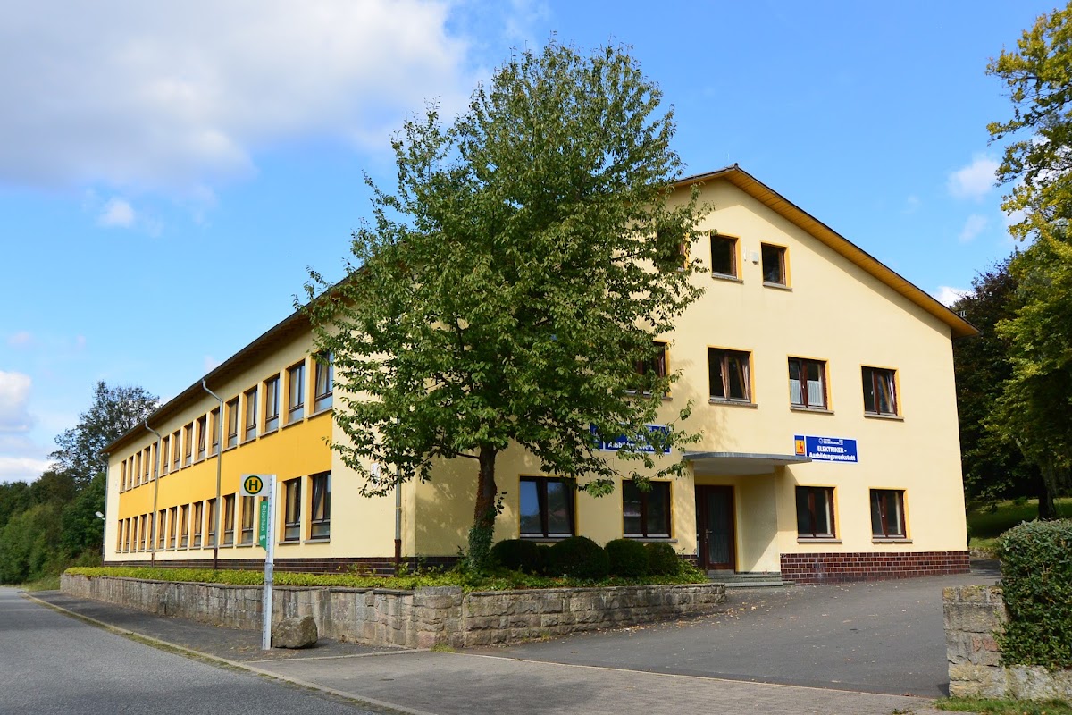 Stiftung Beiserhaus, Schule in Knüllwald