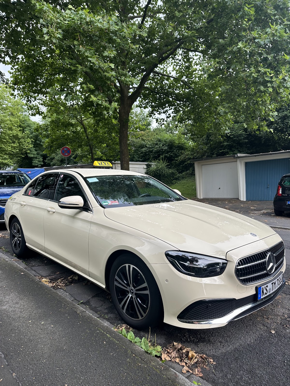 Taxi Kassel Blitz, Taxi in Kassel – Foto 1 von 1