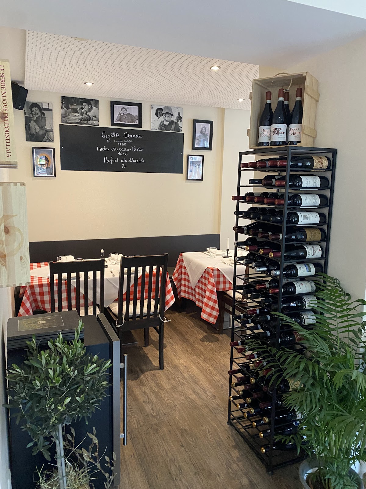 Trattoria Da Dario, Restaurant in Schlangenbad