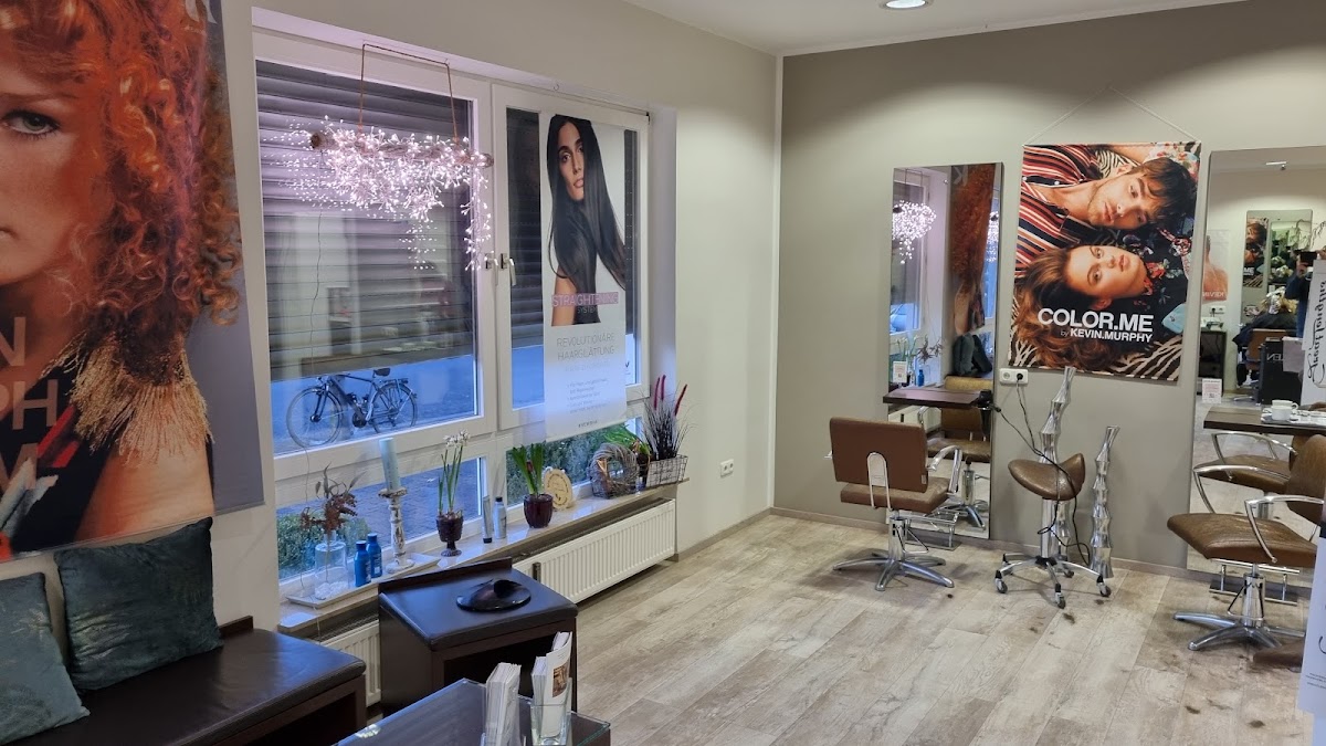 trendCREhaartiv Annika Baumann Friseur, Friseur in Erlensee – Foto 1 von 1