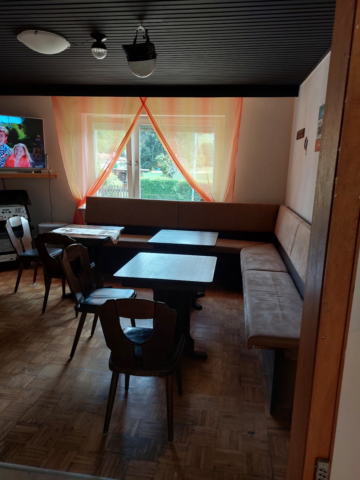 Truck&Bike Inn Crazy Four, Restaurant in Liebenau