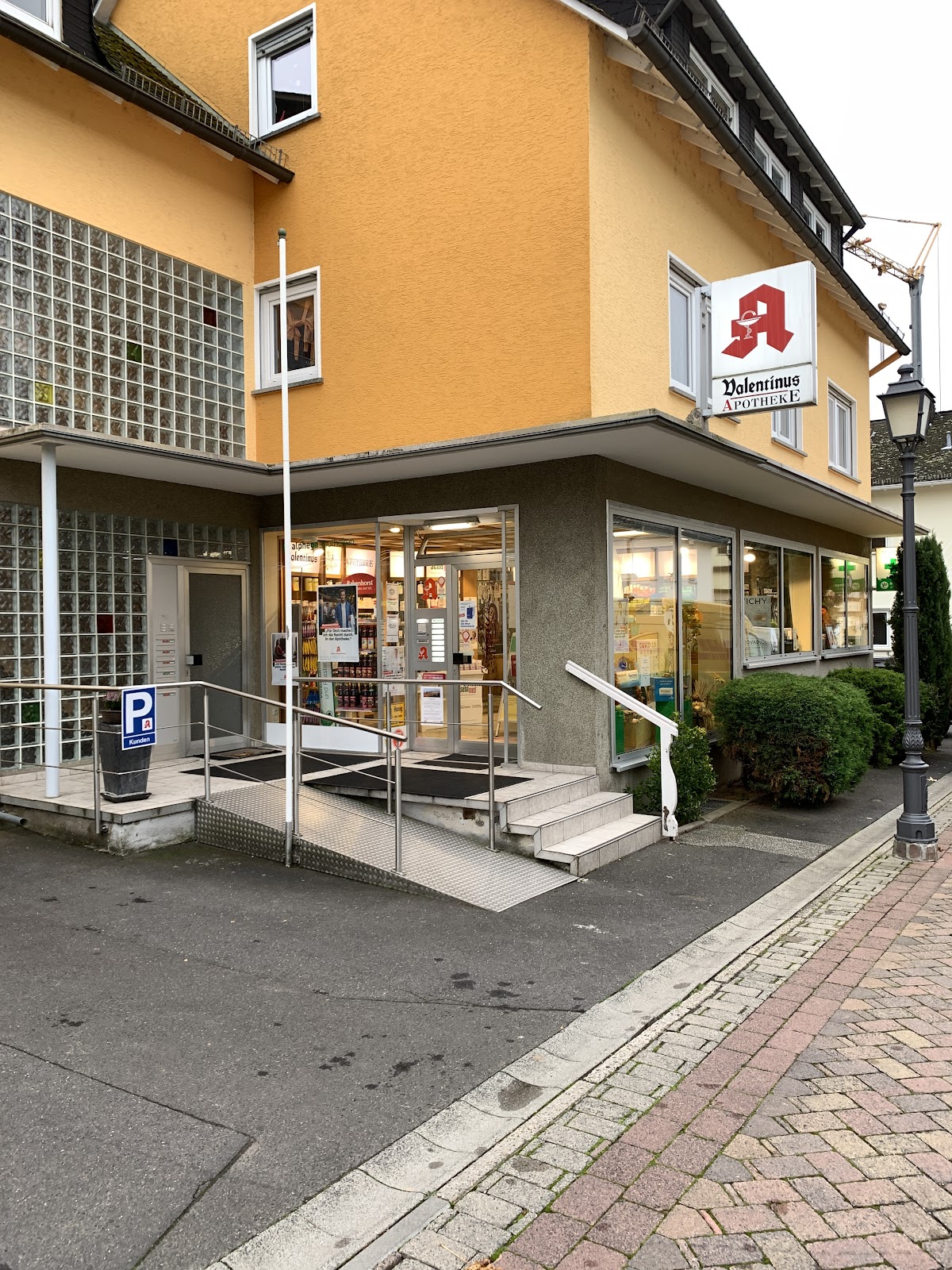 Valentinus Apotheke, Apotheke in Kiedrich
