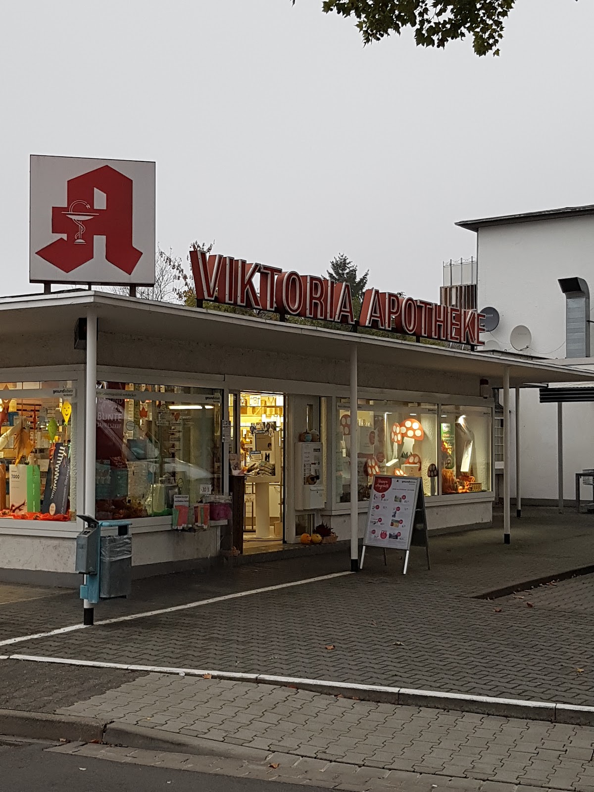 Viktoria Apotheke, Apotheke in Rüsselsheim am Main