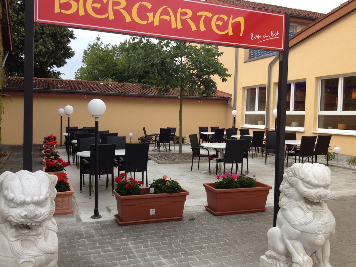 Village Garden, Restaurant in Espenau – Foto 1 von 1