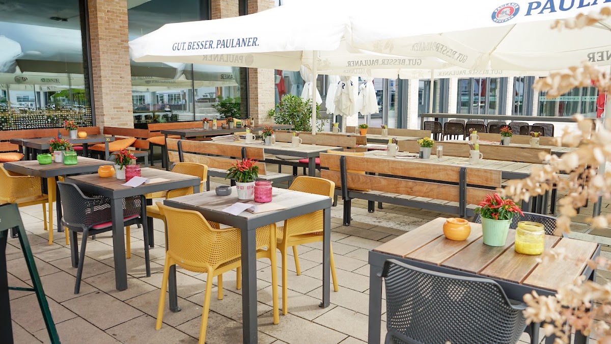 vor•zimmer Bruchköbel, Restaurant in Bruchköbel