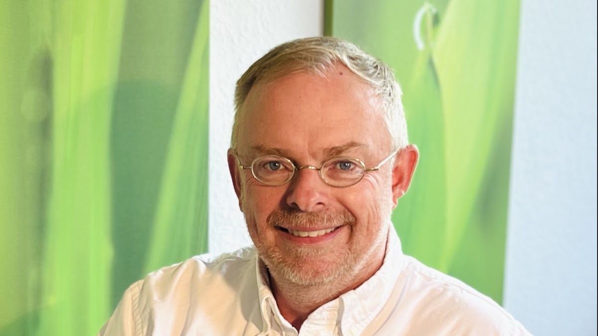 ZA Meyering , metallfr. Kronen, Inlays und Brücken, Zahnheilkunde, Zahnregulierungs-Schiene, Schnarchschiene, Zahnaufhellung, Zahnarzt in Ebsdorfergrund