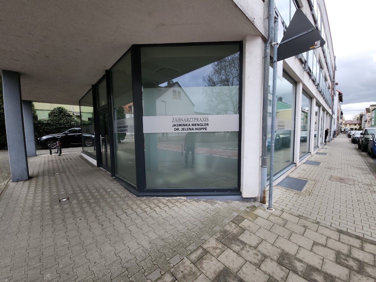Zahnarztpraxis Dr. Hoppe & Mengler, Zahnarzt in Neu-Isenburg