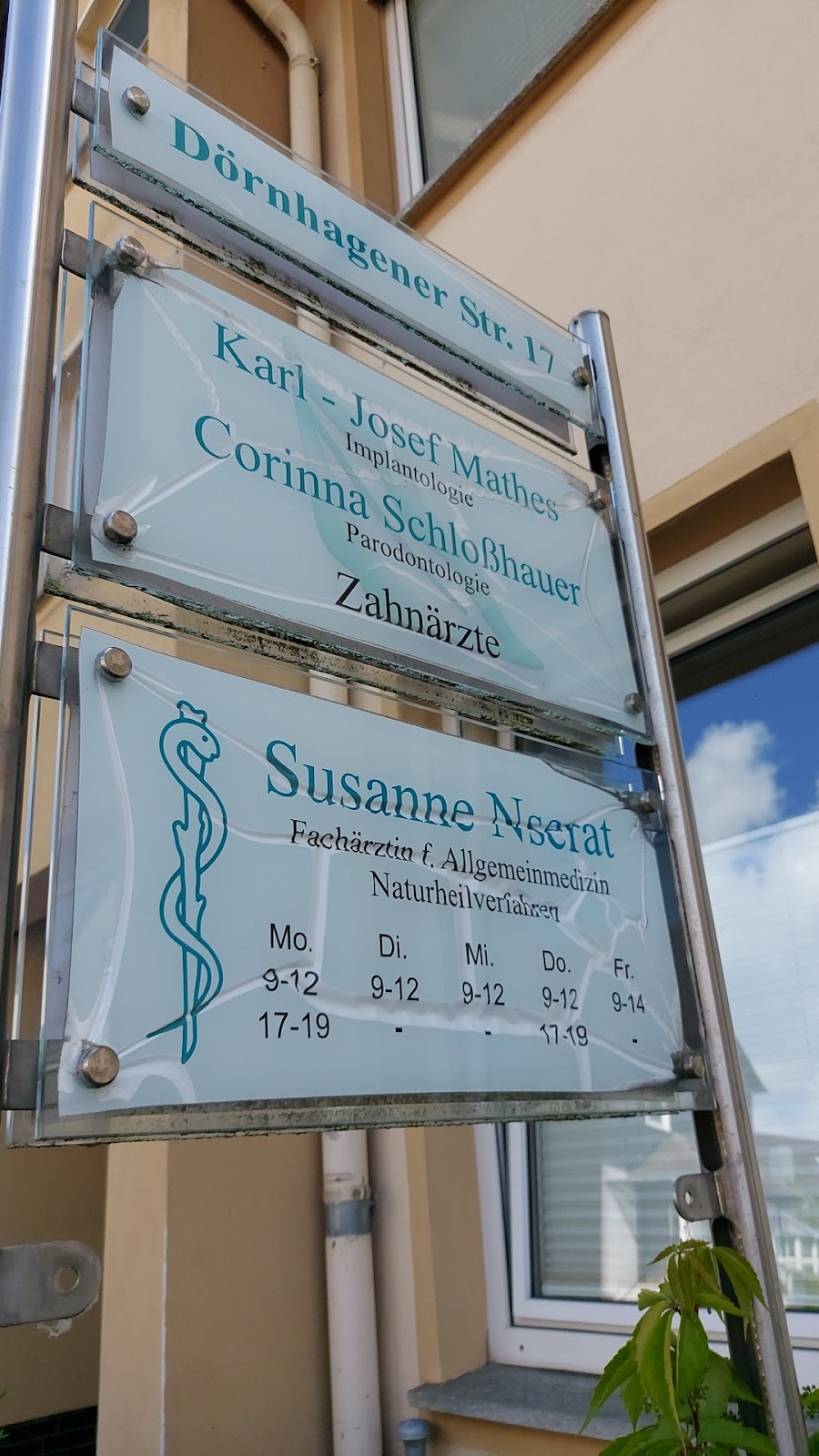 Zahnarztpraxis Lasse Mathes, Zahnarzt in Guxhagen