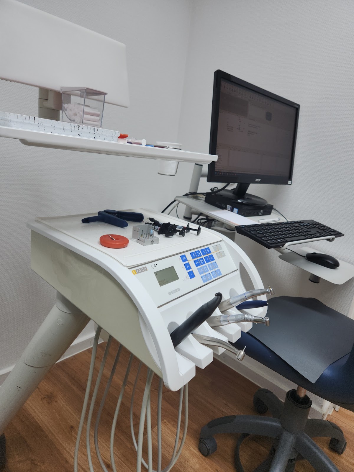 Zahnarztpraxis Rivera - Implantate, Zahnarzt in Frankfurt am Main – Foto 1 von 1
