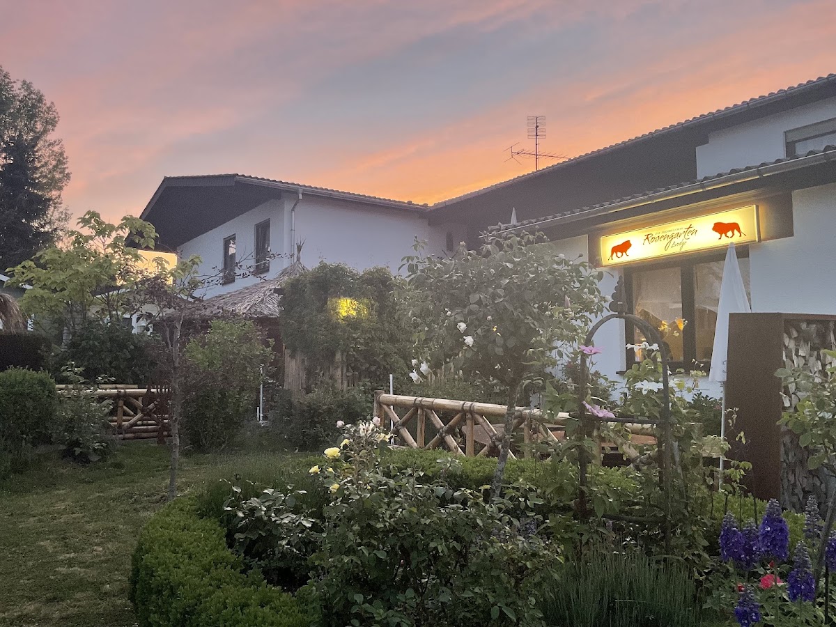 zu Jeddelohs LODGE , HOTEL & Restaurant ROSENGARTEN, Hotel in Lohra