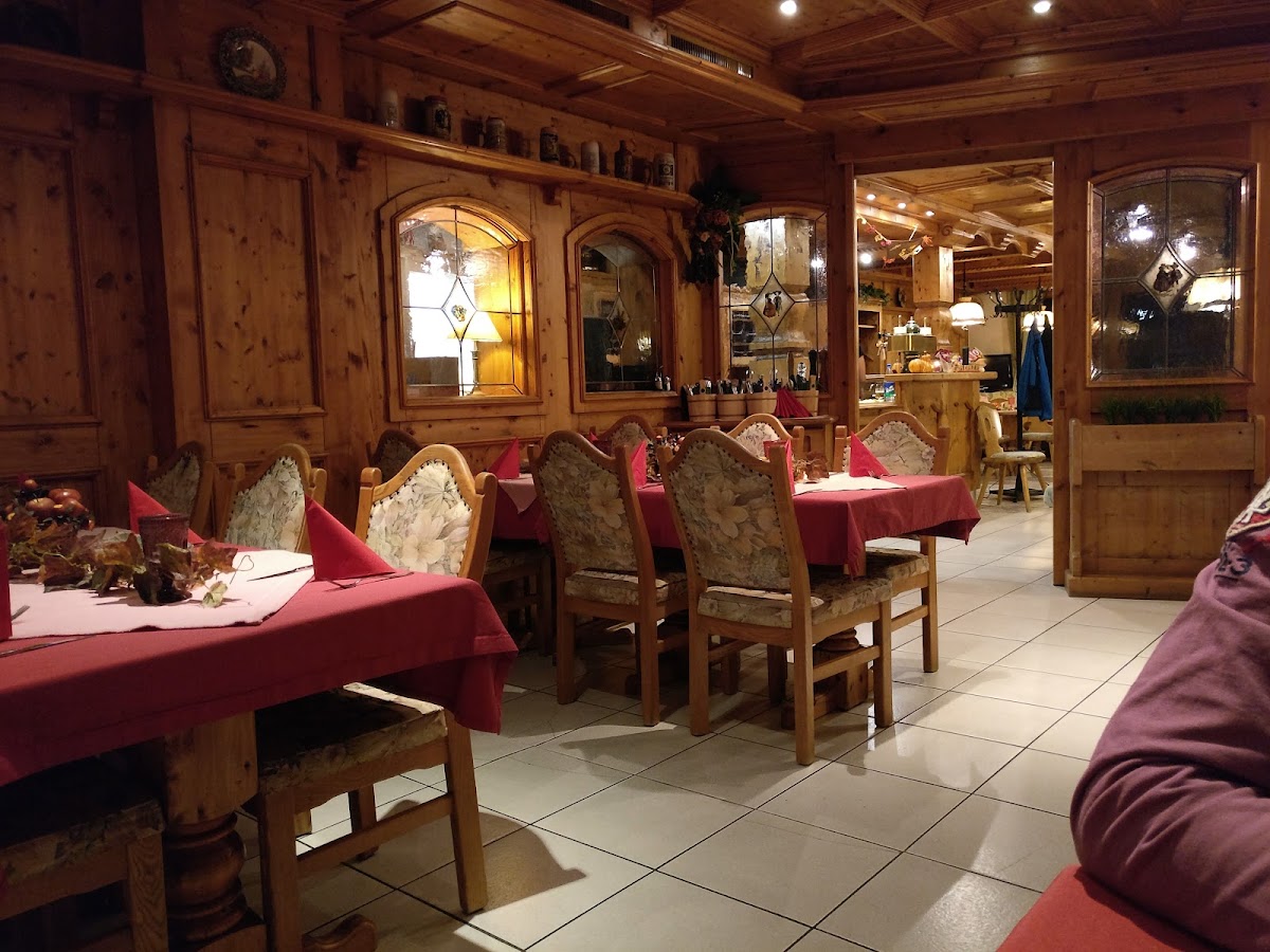 Zum Iserbachtal - Sandra Heinz, Restaurant in Weilmünster – Foto 1 von 1