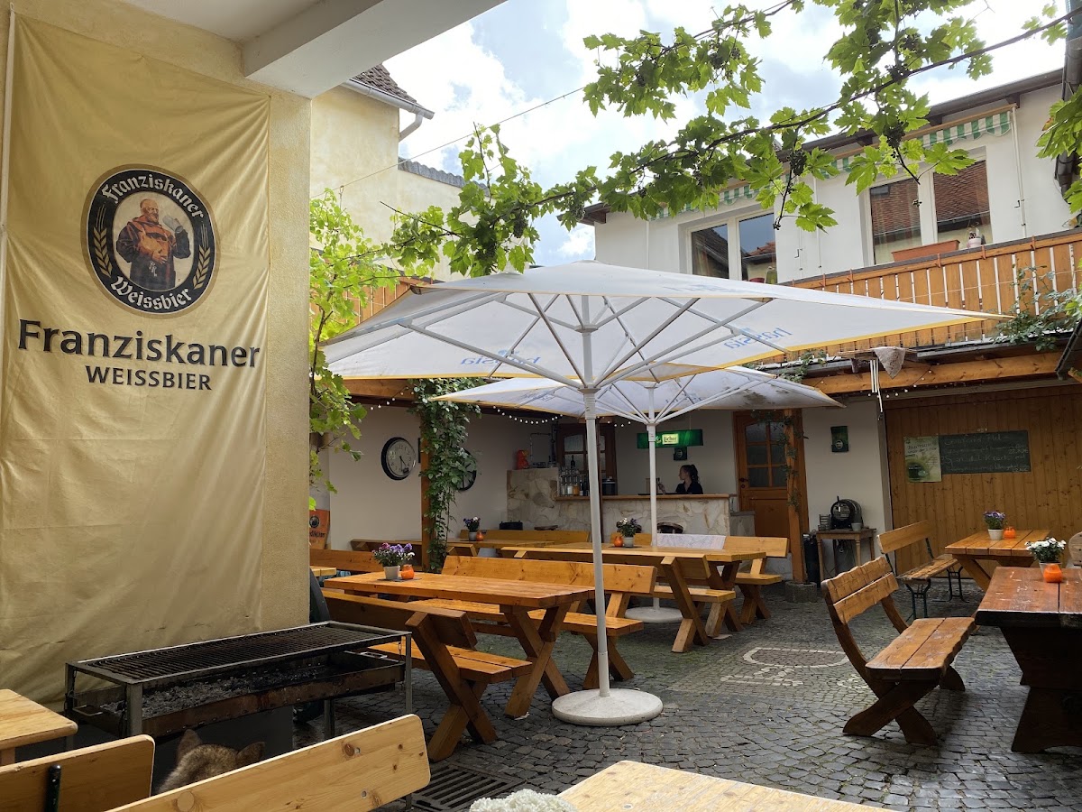 Zur Linde, Restaurant in Neu-Anspach